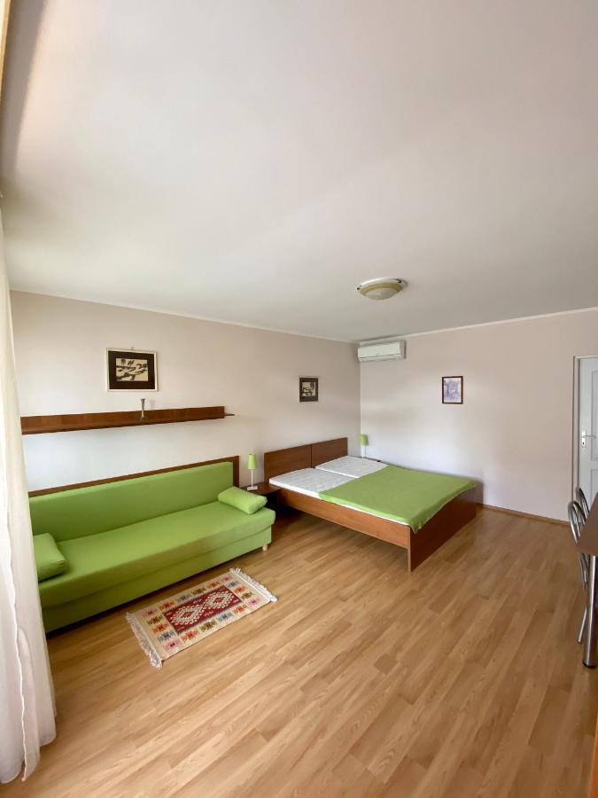 Apartmanovy Dom Flora Veľký Meder Kültér fotó