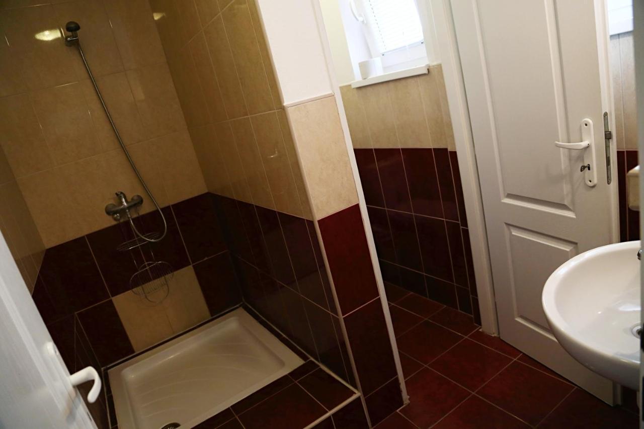 Apartmanovy Dom Flora Veľký Meder Kültér fotó