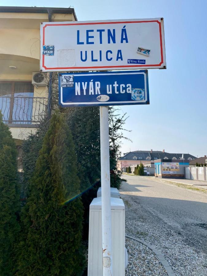 Apartmanovy Dom Flora Veľký Meder Kültér fotó